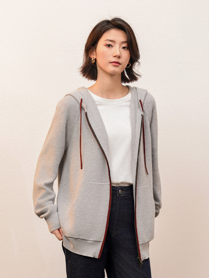 Elevate your casual look with the Shoton Contrasting Hooded Knit Coat. Crafted for style and comfort, this versatile piece combines a hooded design with contrasting details, perfect for layering.