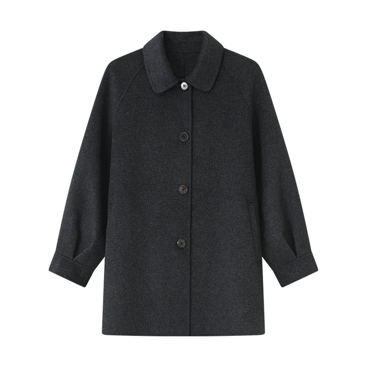 Stay stylish and warm with the Women's Shambala Reversible Lapel Yak Wool Coat. Crafted from premium Yak wool, this reversible coat offers two elegant looks in one, making it the perfect addition to your winter wardrobe.
