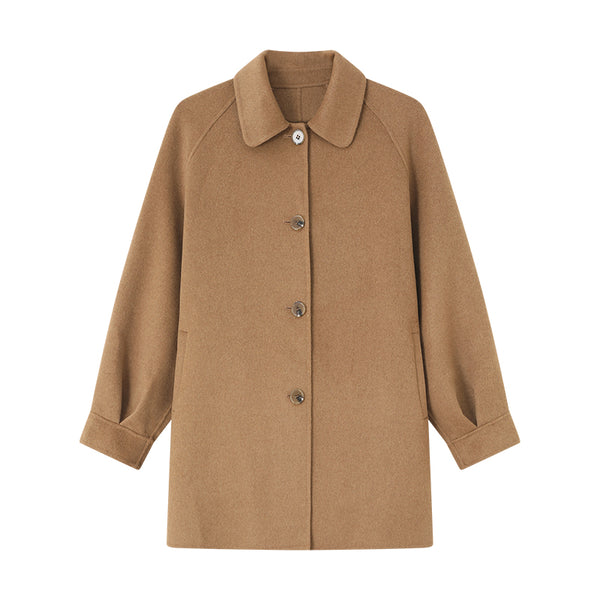Stay stylish and warm with the Women's Shambala Reversible Lapel Yak Wool Coat. Crafted from premium Yak wool, this reversible coat offers two elegant looks in one, making it the perfect addition to your winter wardrobe.