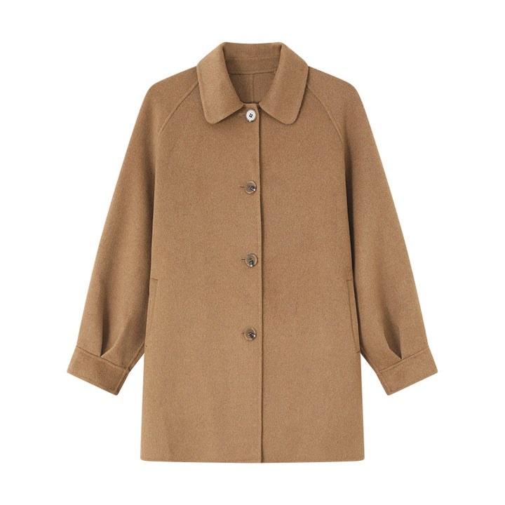 Stay stylish and warm with the Women's Shambala Reversible Lapel Yak Wool Coat. Crafted from premium Yak wool, this reversible coat offers two elegant looks in one, making it the perfect addition to your winter wardrobe.
