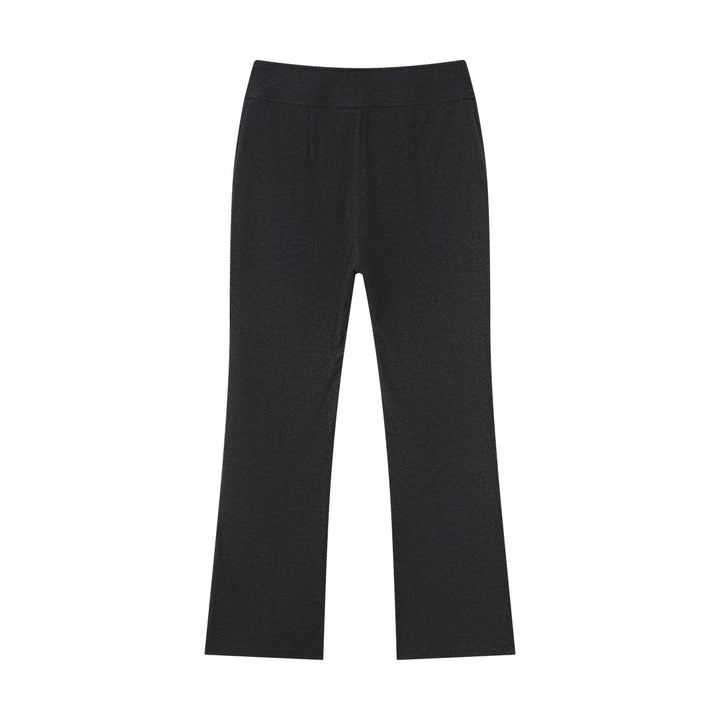 Elevate your wardrobe with our Women's Cropped Yak Woolen Pants. Made with a luxurious yak wool blend, these pants offer warmth, comfort, and a flattering fit for a sophisticated look.


