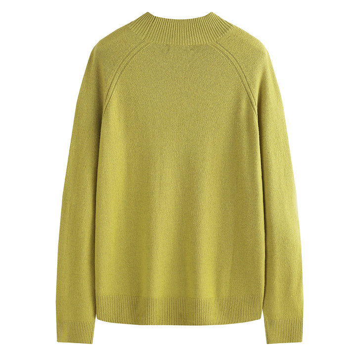 Wrap yourself in the ultimate comfort with the Women's Shambala 100% Yak Eternity Sweater. Crafted from 100% Yak wool, this soft and durable sweater offers both warmth and sophistication for any season.