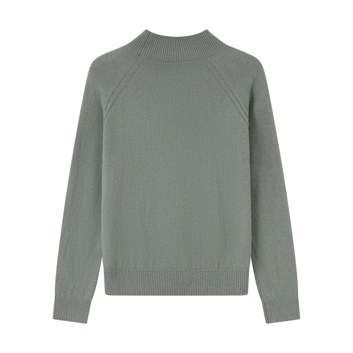 Wrap yourself in the ultimate comfort with the Women's Shambala 100% Yak Eternity Sweater. Crafted from 100% Yak wool, this soft and durable sweater offers both warmth and sophistication for any season.